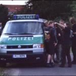 Umschwärmt: Dein Freund und Helfer.