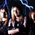 Nuclear Blast Ein Gewitter zieht auf: Das neue Album heißt METAL DISCHARGE.